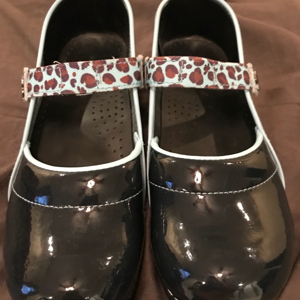 Sanitas clogs. Size 39. Navy and leopard.
